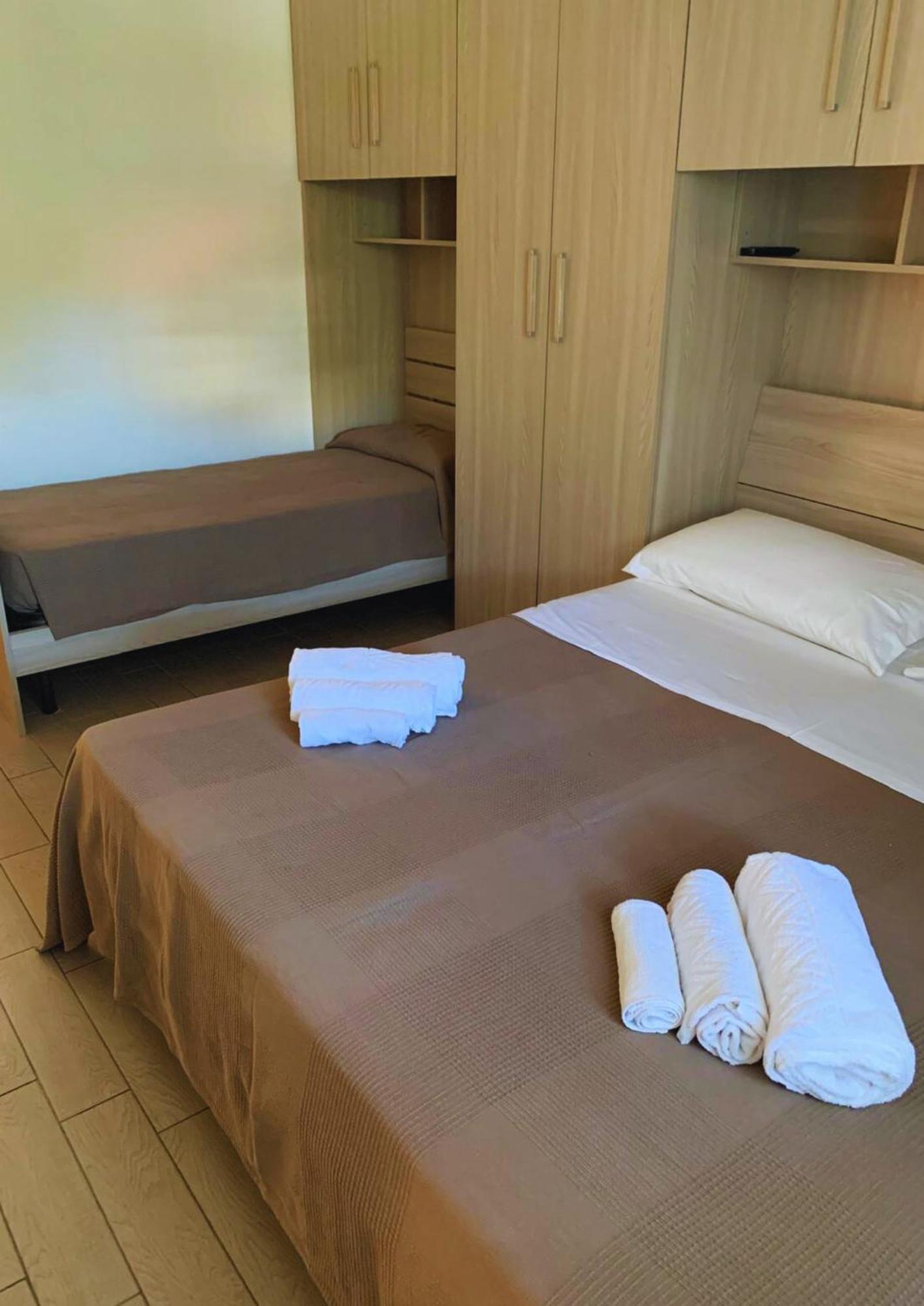 Bellaria Beach Apartments Eksteriør billede